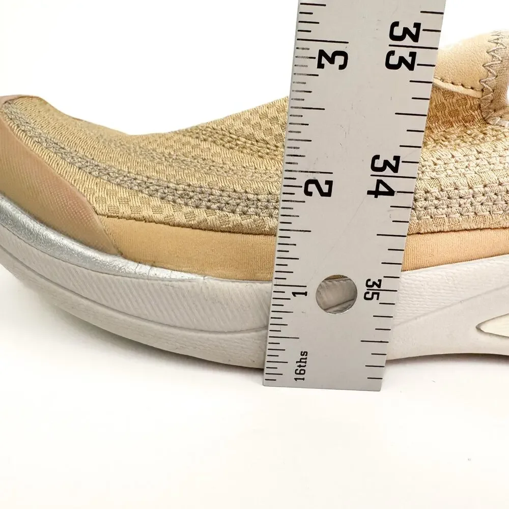 Bzees Nauralizer Tan Lightweight‎ Clog Sneaker 9.5M Comfort Breathable Platform